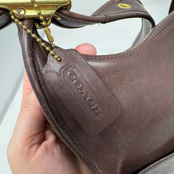 Vintage Coach Legacy Leather Crescent Flap Bag Purse Dark Brown 9718 Saddlebag - Picture 3 of 14